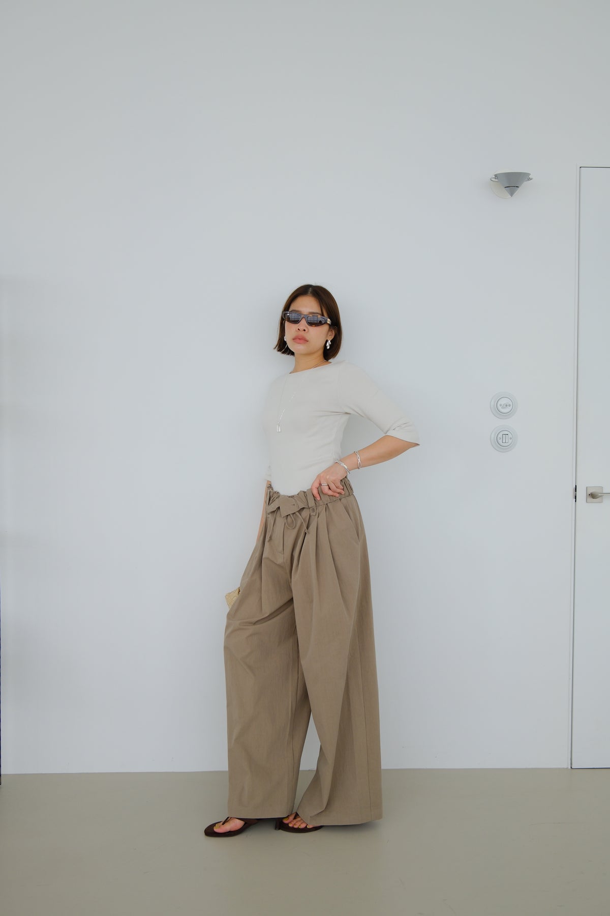 Aven Curved Hem Tee