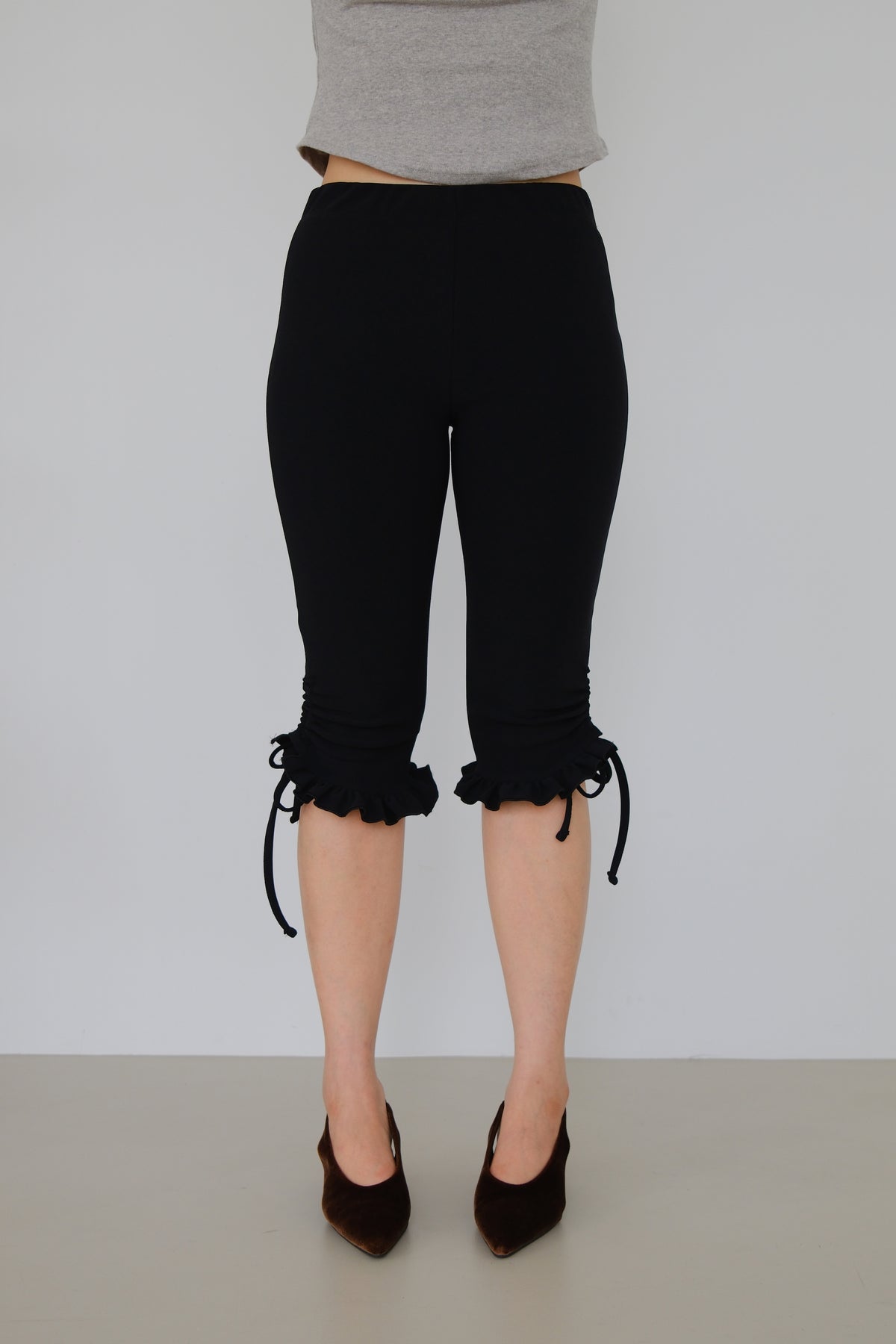 Lottie Ruched Ruffle Capri Pants