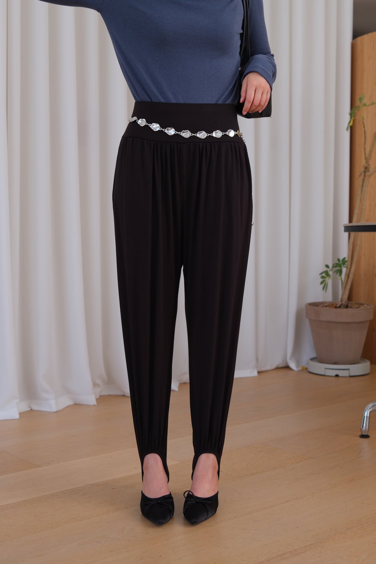 Keira Relaxed Stirrup Pants