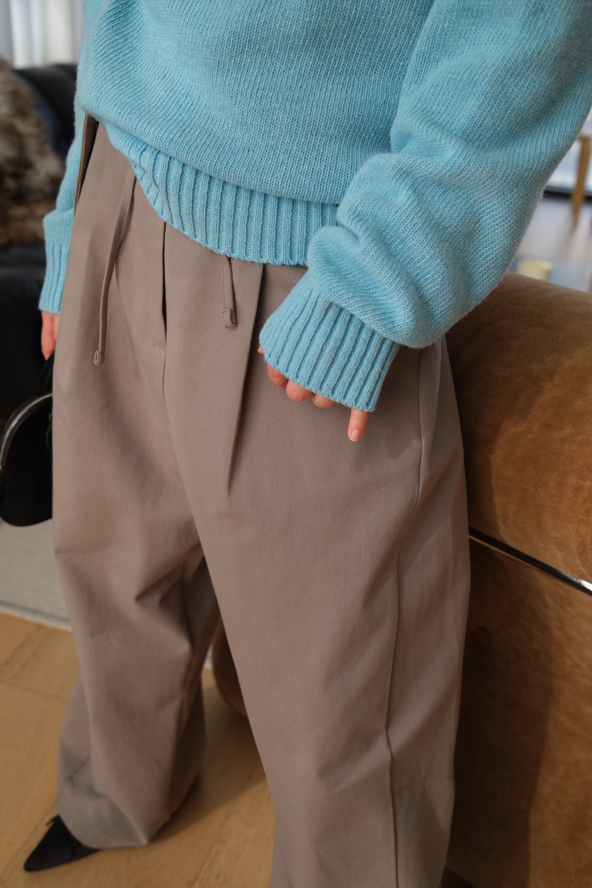 GSTAAD Open Collar Knit Pullover