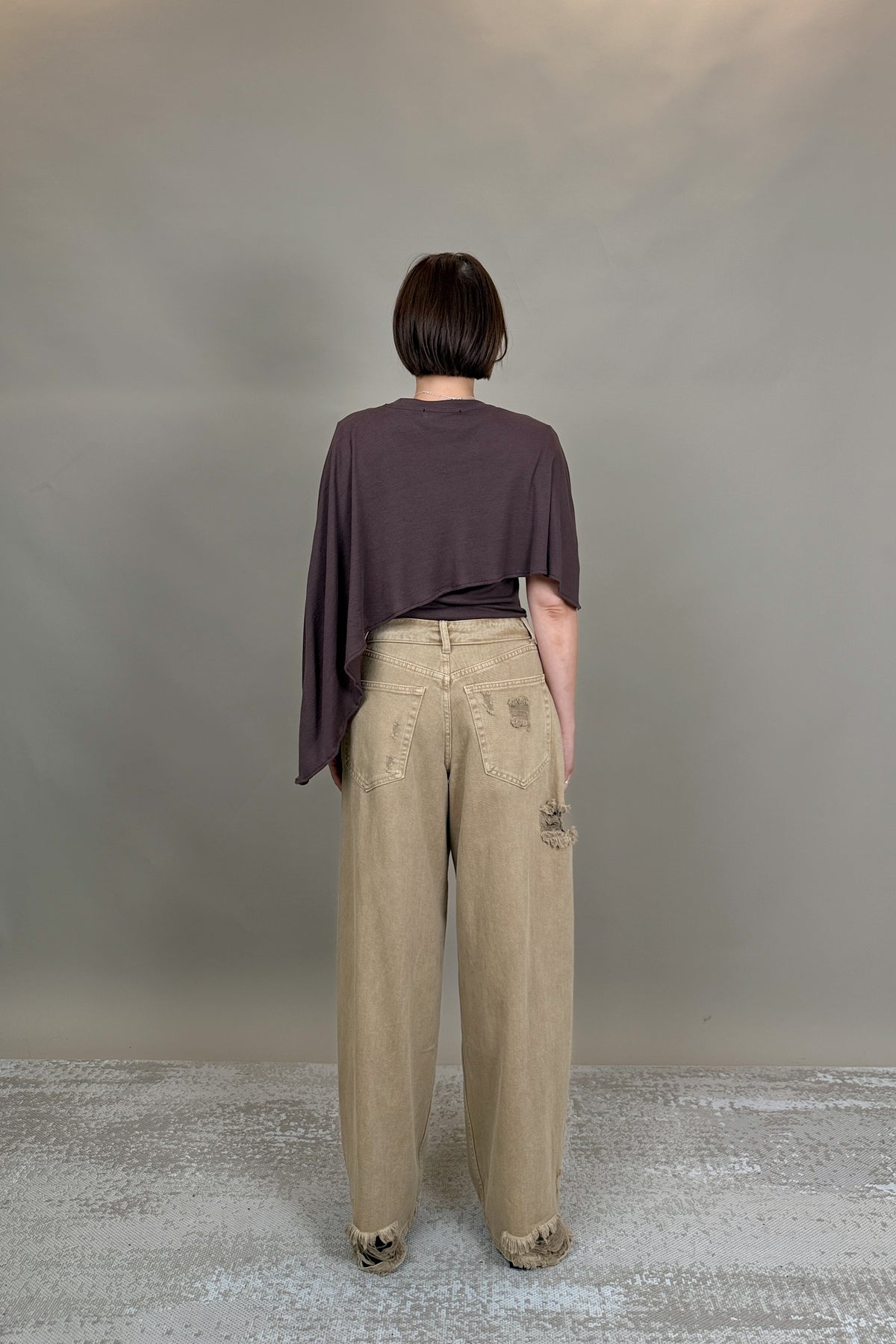 Dune Distressed Barrel Jeans